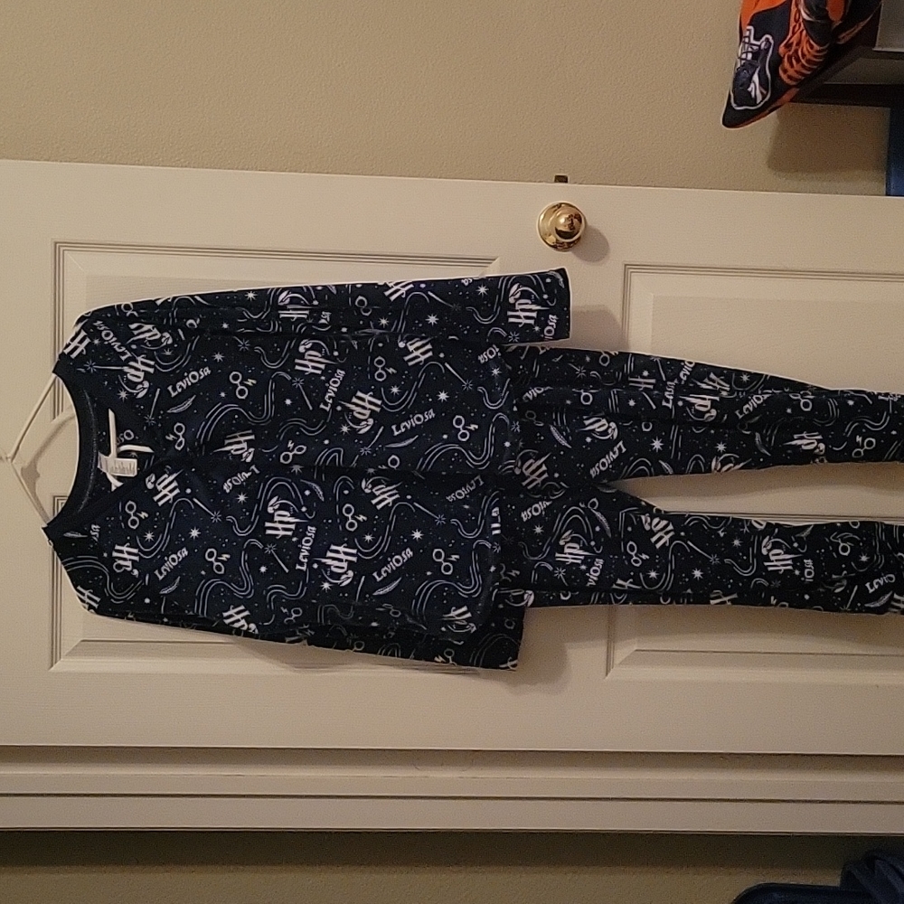 NWOT Size L Harry Potter SleepWear Set